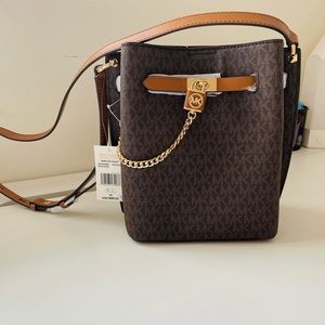 MICHAEL MICHAEL KORS
Hamilton Legacy Logo Messenger Bag